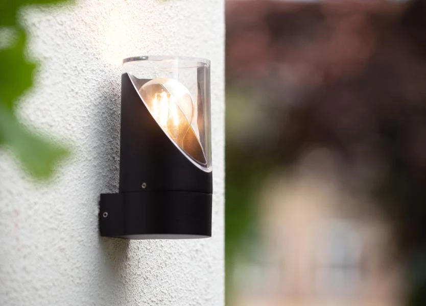 Lucide NORMAN - Wall light Indoor/Outdoor - Ø 9 cm - 1xE27 - IP65 - Black - ambiance 2